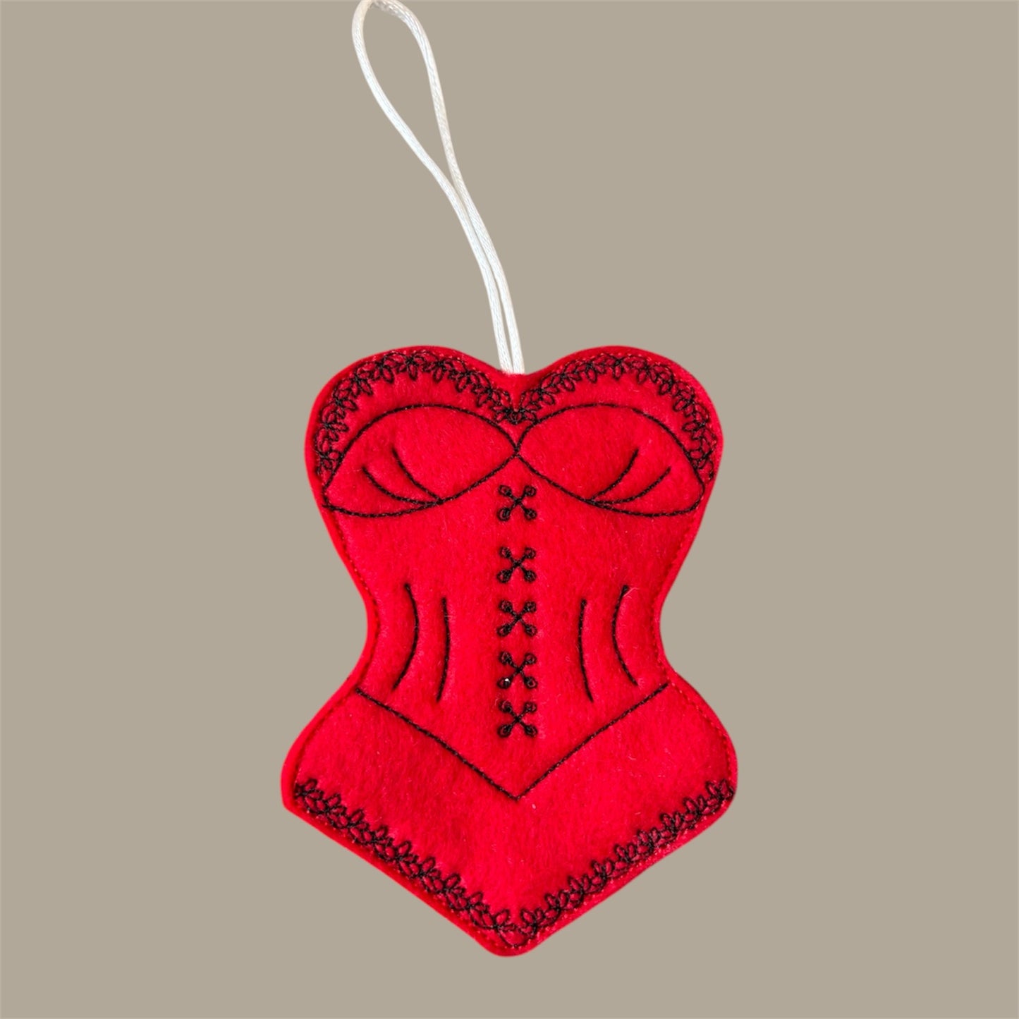 Basque Felt Embroidered Hanging Ornament Festive Christmas Tree Decoration Gift Hangable Decorative Ornament, available in Red Black White and Pink